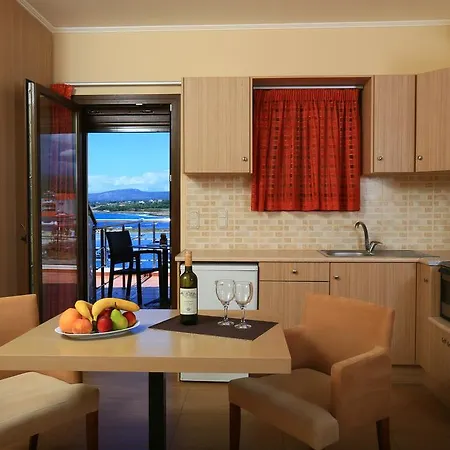 Faros Luxury Aparthotel Marathopoli