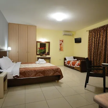 Faros Luxury Aparthotel Marathópolis