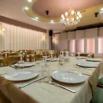 Aparthotel Faros Luxury Marathopoli