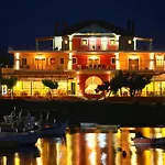 Faros Luxury Ξενοδοχείο με διαμερίσματα Μαραθόπολη