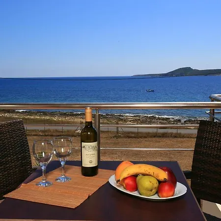 Faros Luxury 3* Marathopoli