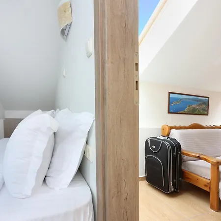 Faros Luxury Aparthotel 4*