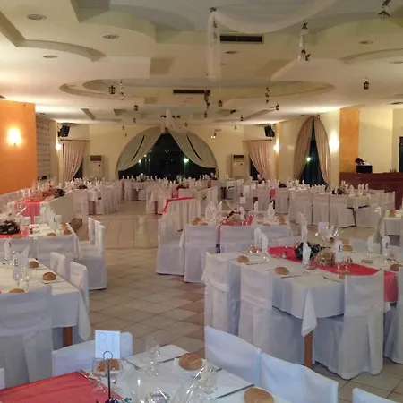 Faros Luxury 4* Marathopoli