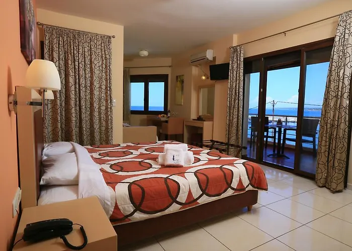 Апарт-отель Faros Luxury 4*