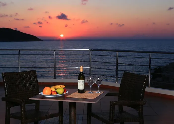 Апарт-отель Faros Luxury