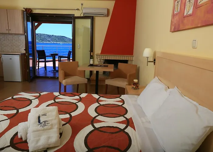 Faros Luxury Апарт-отель 4*