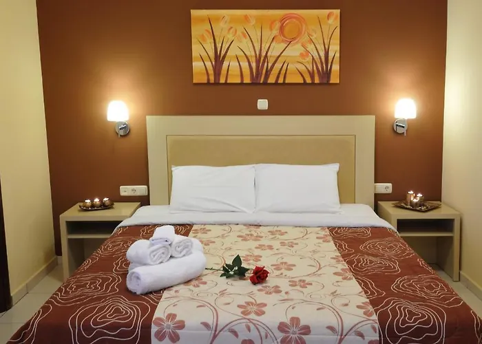 Апарт-отель Faros Luxury