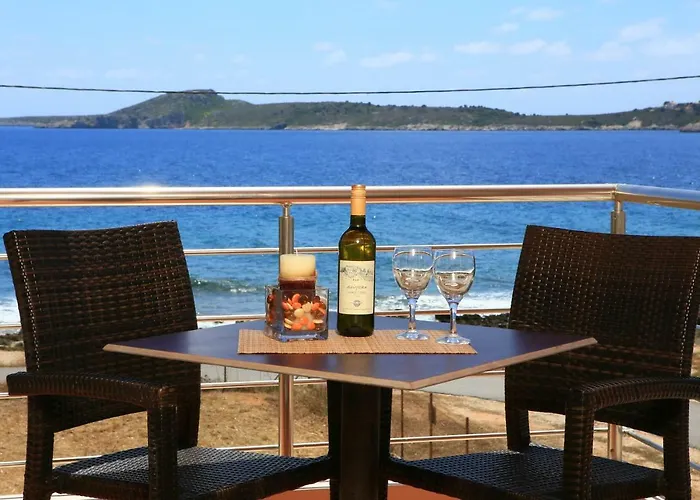 Faros Luxury 4* Marathopoli